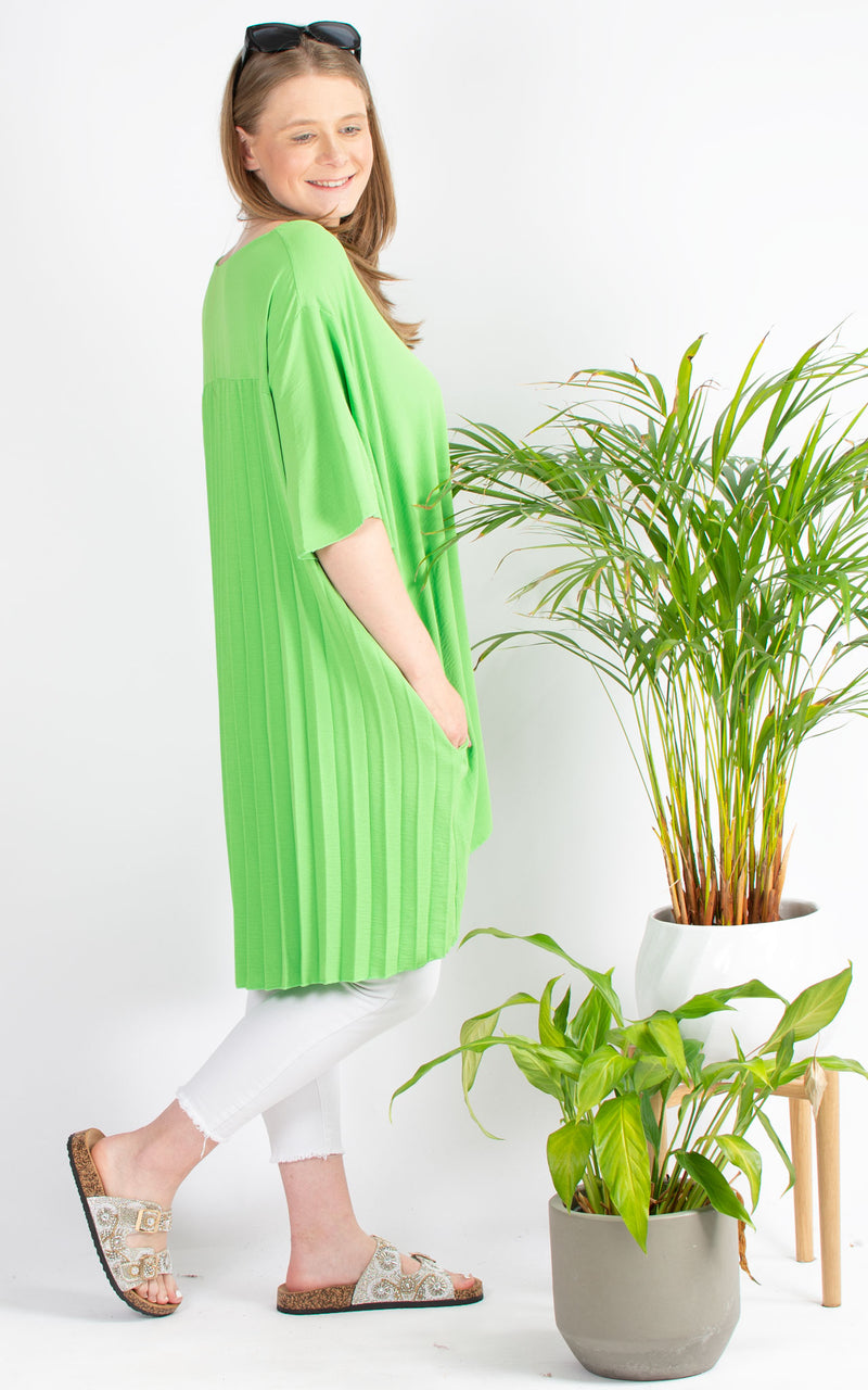 Gail Pleat Back Top | Lime